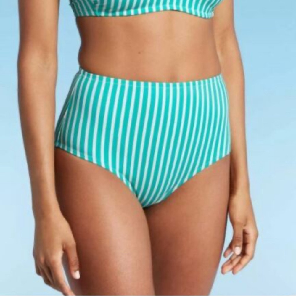 *SOLD* Kona Sol - Stripped Bikini Set - Picture 3 of 7
